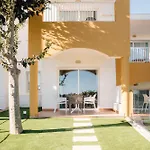 Apartahotel Comitas Isla Del Aire Punta Prima (Menorca)