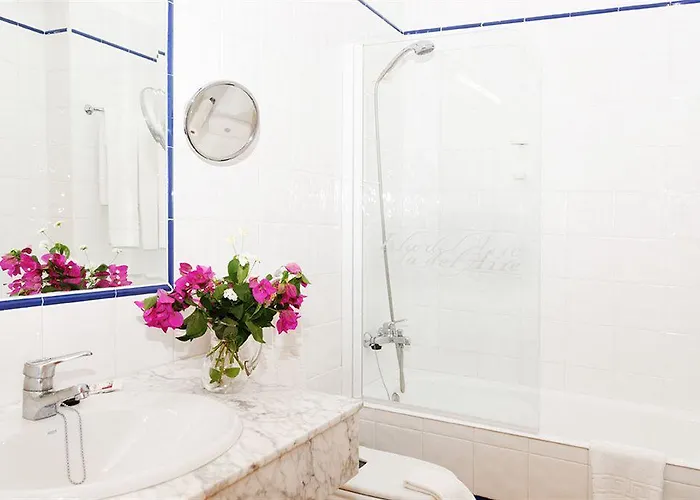 Apartahotel Comitas Isla Del Aire Punta Prima (Menorca)