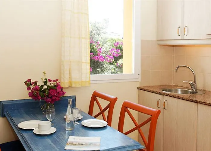 Apartahotel Comitas Isla Del Aire 4*