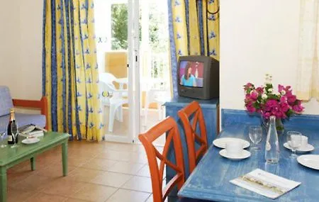 アパートホテル Comitas Isla Del Aire 4*